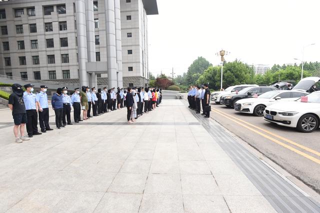 公安部:打击治理跨境赌博取得阶段性显着战果 3个月侦破案件257起 抓获犯罪嫌疑人11500余名