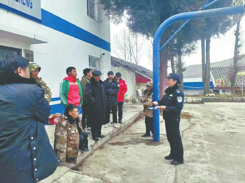 法治人物1.jpg